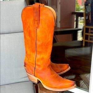 Barely worn Freebird woodland boot